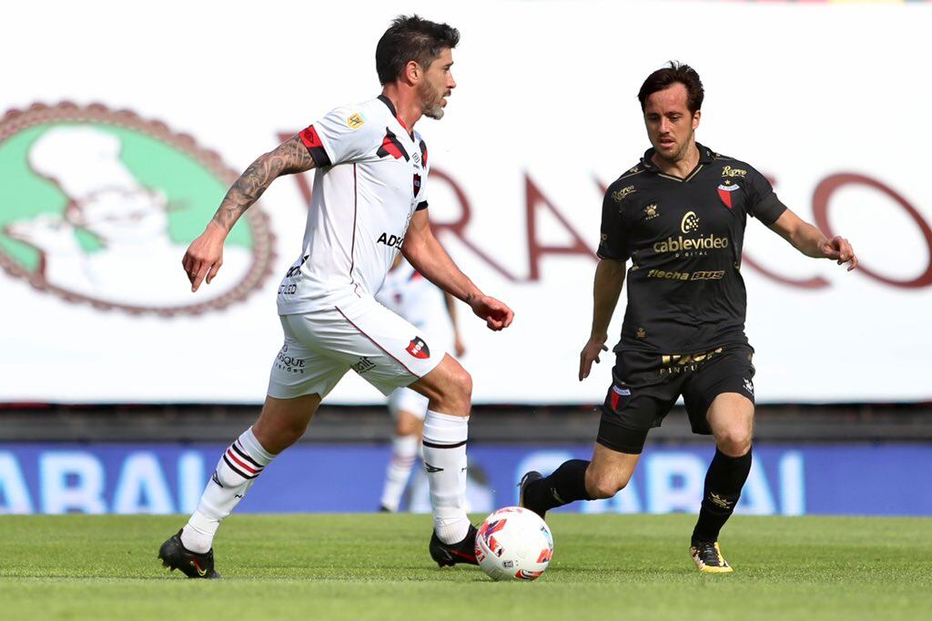 Pablo Pérez es otra baja en el mediocampo de Newell's para el choque con el Globo. (Foto: @newells)