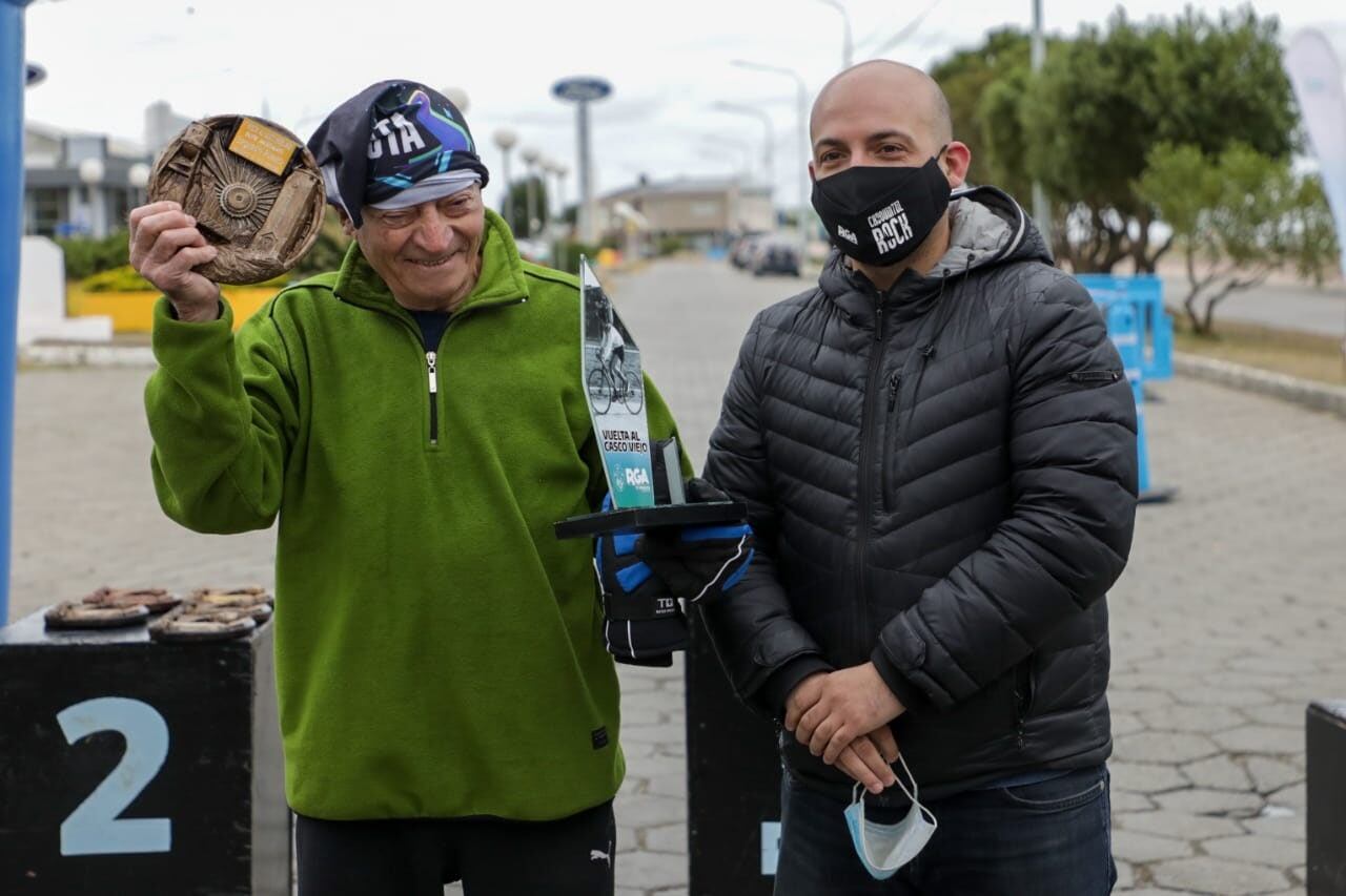 Fue el playón Municipal, la rodada ciclística “Vuelta al Casco Viejo”, con más de 300 participantes inscriptos en varias categorías desde niños a personas mayores.