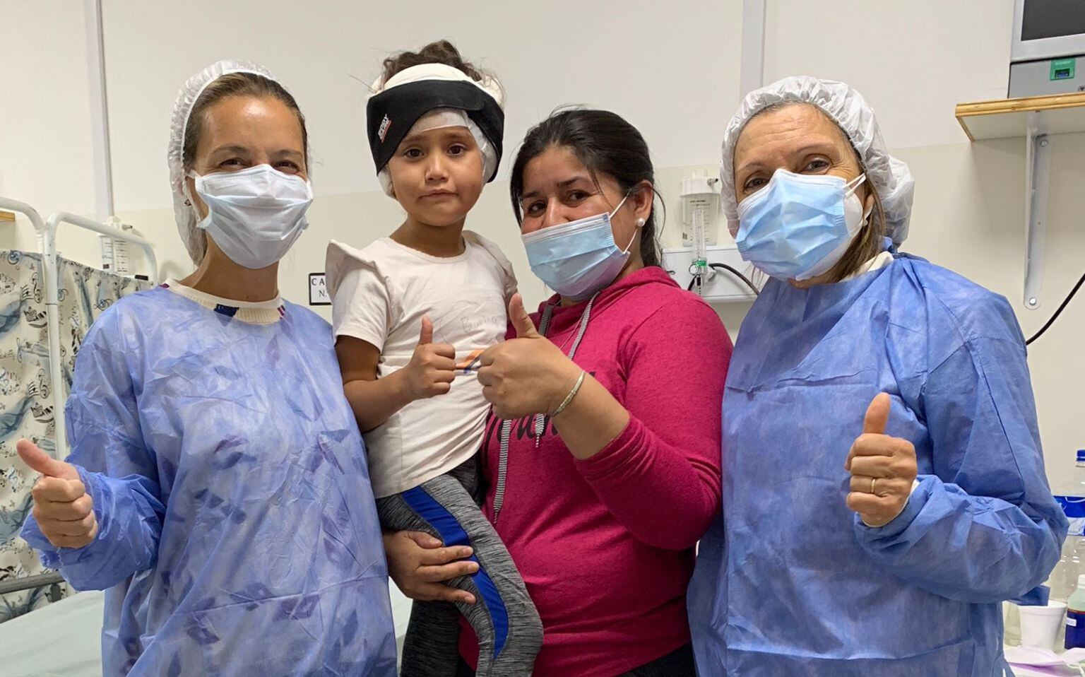 Tras la exitosa operación, la pequeña Sunay se encuentra internada en buen estado de salud y en un mes comenzará la rehabilitación.