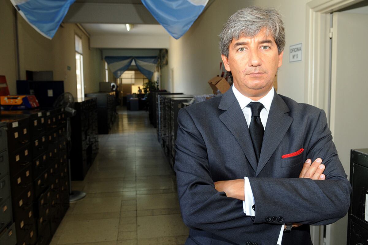 Acusaron a Walter Bento de liderar una banda que cobraba coimas