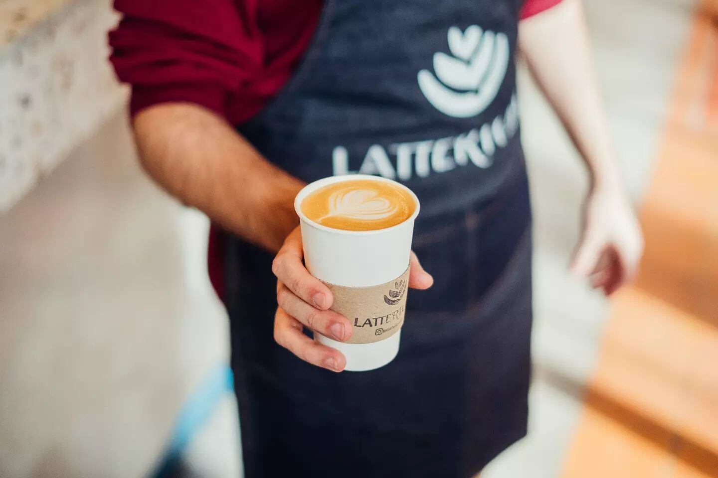 Lattertulia ofrece una flor de café de especialidad en Córdoba.