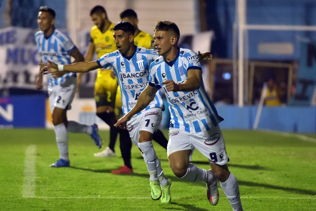 Racing de Nueva Italia.