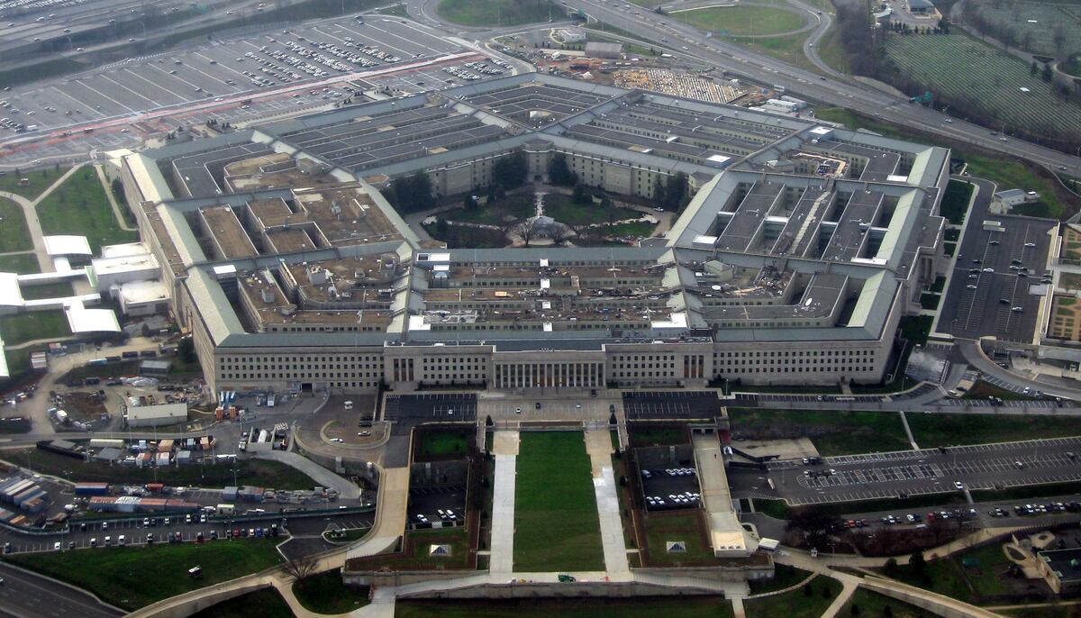 Estados Unidos: el Pentágono monitorea un presunto globo espía de China