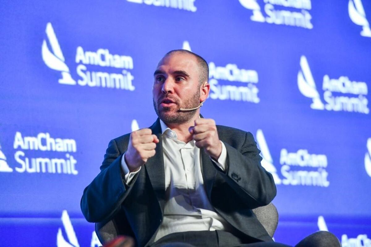 Martín Guzmán pasó a ser uno de los ministros de Economía con más tiempo en su cargo desde que volvió la democracia