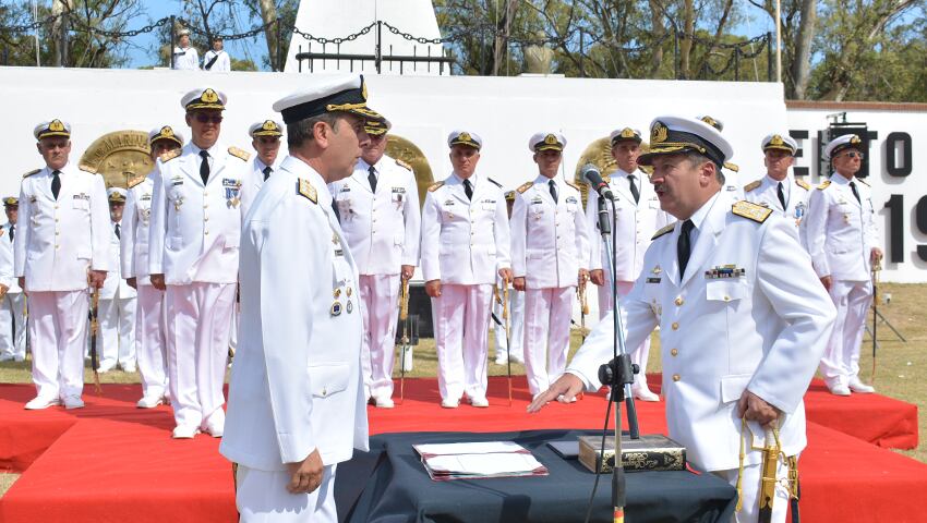 Asumió el nuevo Comandante de Adiestramiento y Alistamiento de la Armada