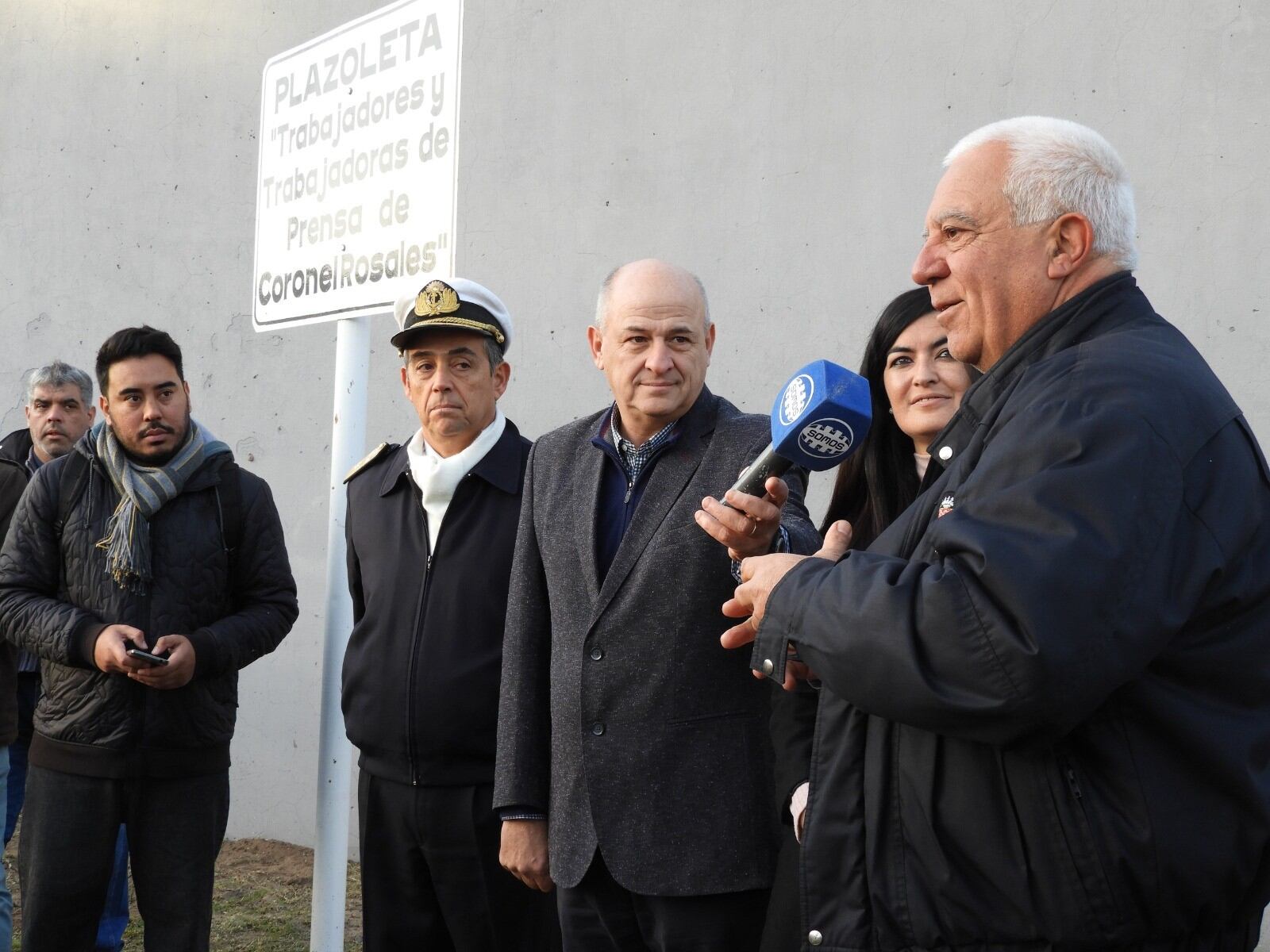 El intendente junto a la Armada agasajaron a los periodistas en su día