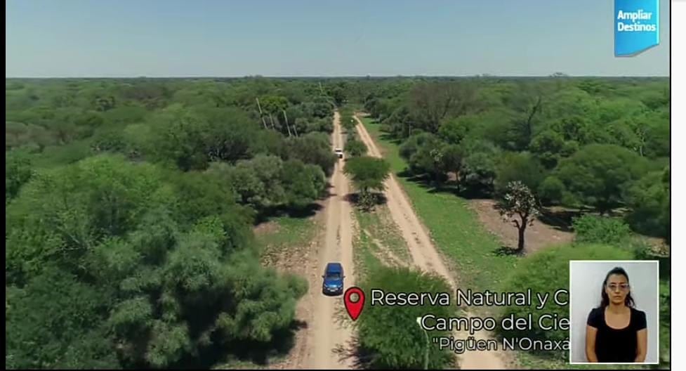 Campo del Cielo en Gancedo tiene dos de los meteoritos más grandes del mundo, albergados en el Parque Científico y Educativo Pigüen N'Onaxá (Campo del Cielo en lengua qom), donde además se exhiben 300 meteoritos.