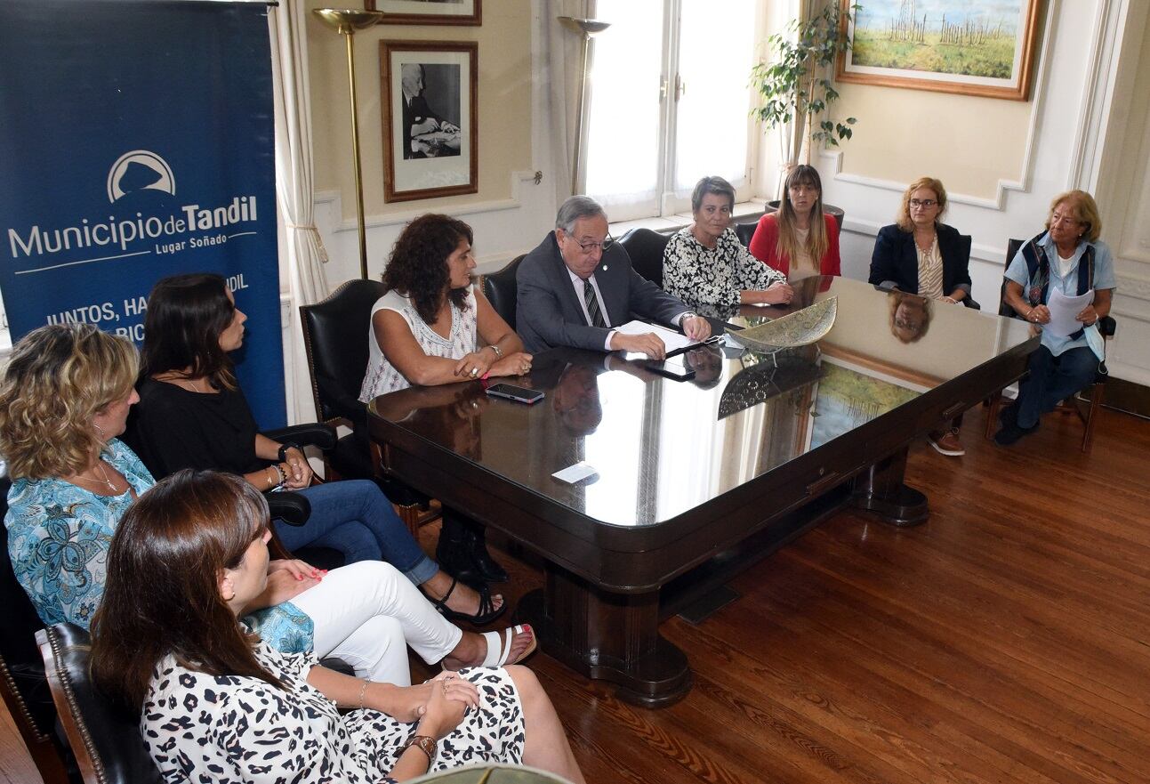 Así fue el mensaje del intendente de Tandil, Miguel Lunghi, en el Día de la Mujer