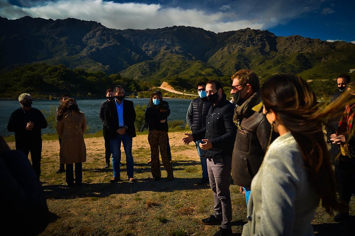 Amplían la red eléctrica que potenciará la zona del dique Piscu Yaco
