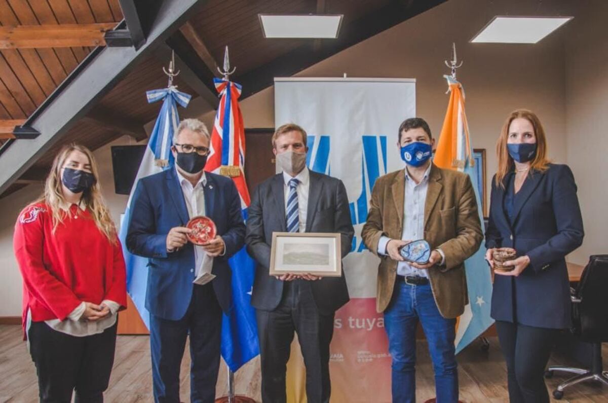 “Para Ushuaia es muy importante poder desarrollar el Turismo SUR-SUR”, aseguró el Secretario Ferreyra tras la reunión con el Cónsul de Australia