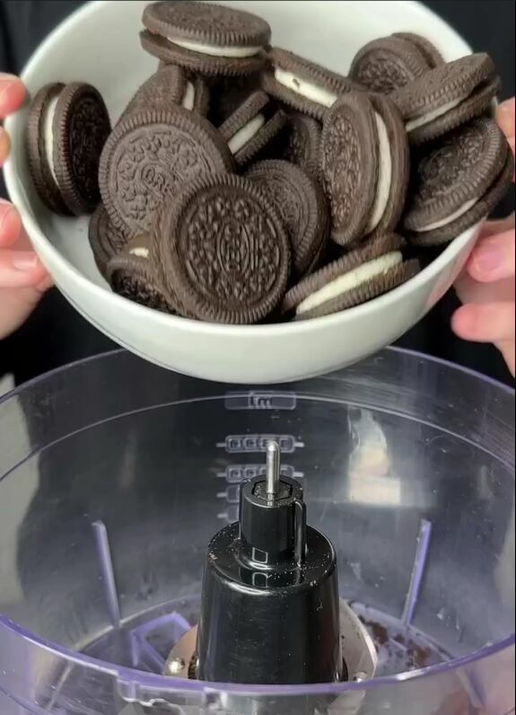 Paso a paso: cómo preparar una increíble torta Oreo sin horno