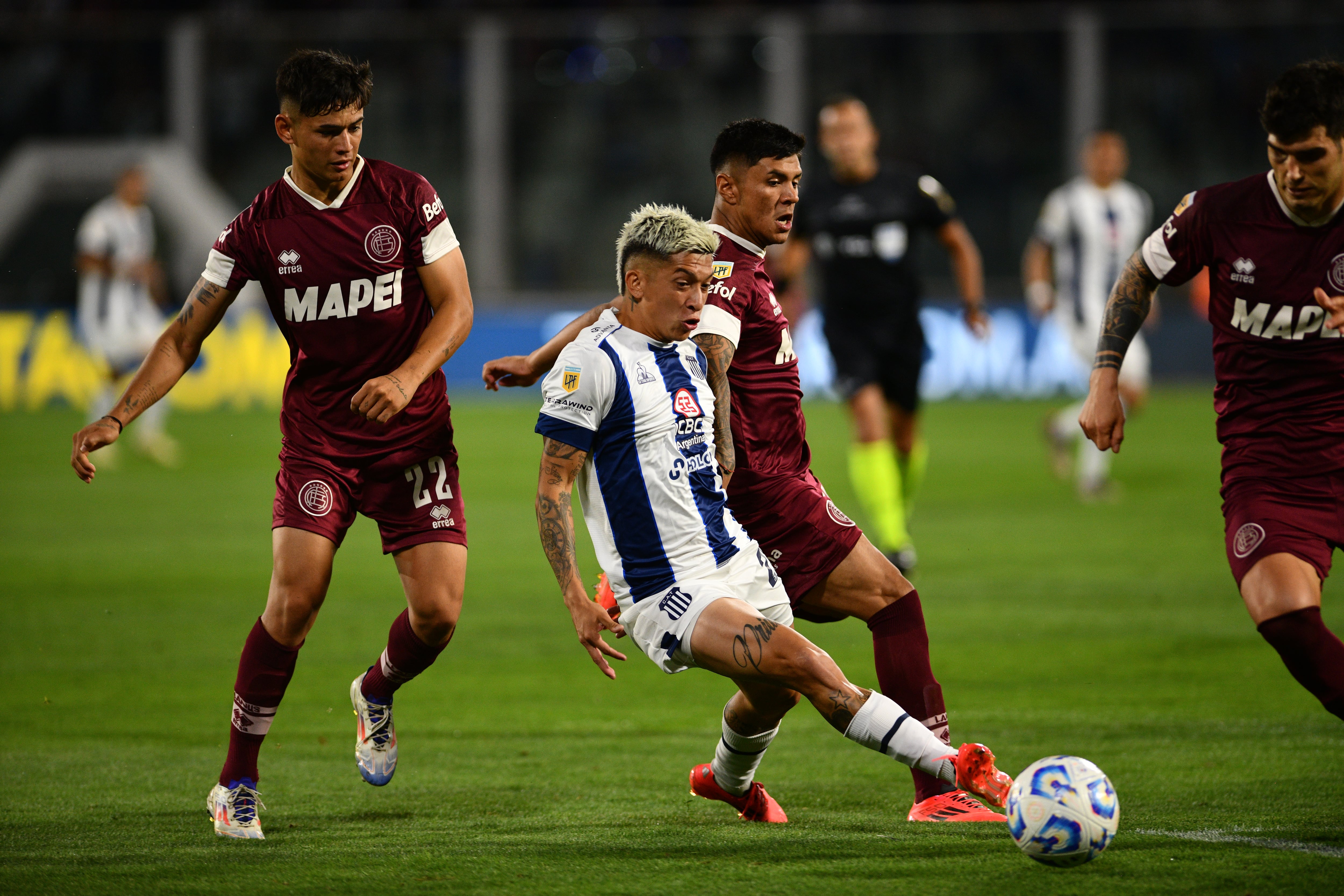 Matías Esquivel, titular en Talleres, por Rubén Botta (Pedro Castillo / La Voz).