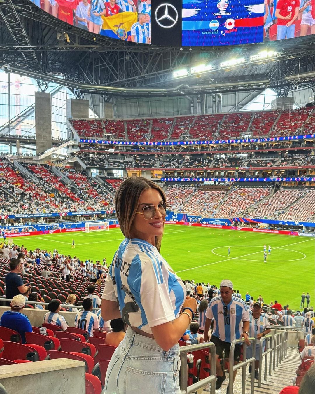 El look de Agustina Gandolfo para el partido vs Canadá