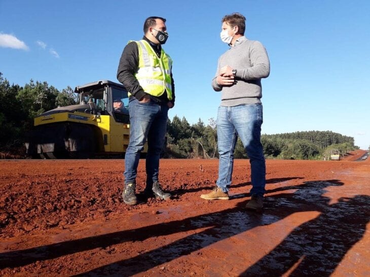 La Ruta Provincial N°19 se halla en obras de repavimentación.