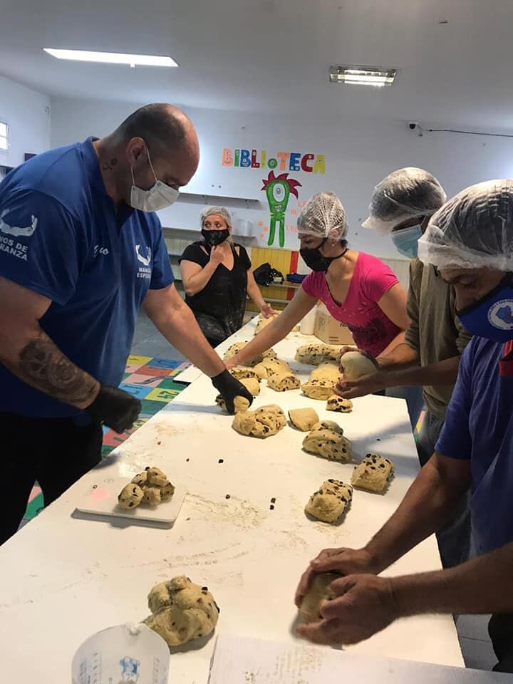 Agrupación Manos de esperanza entregará gratis pan dulce a vecinos que lo necesiten