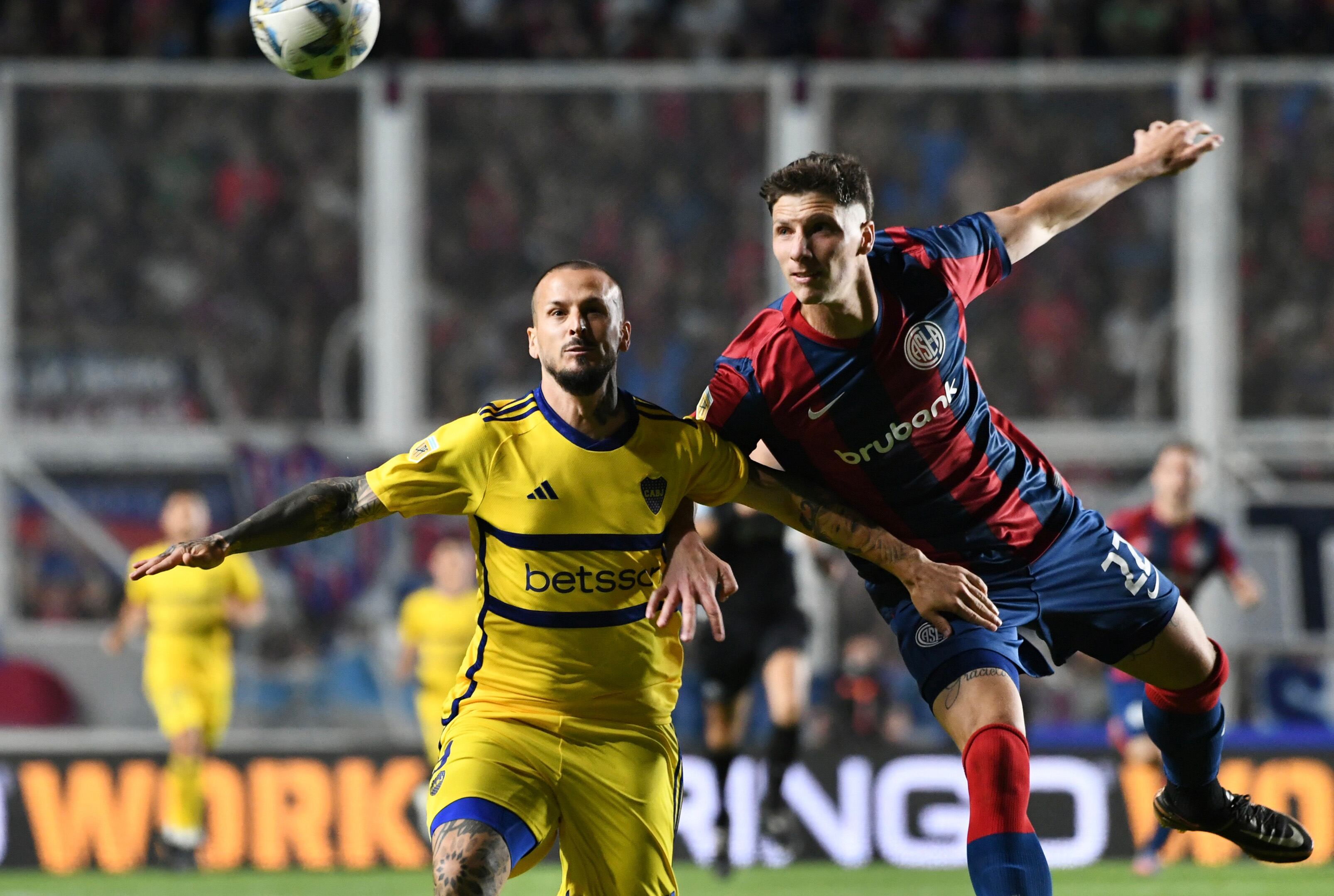 Con el partido entre San Lorenzo y Boca se cerró la fecha 12 de la Copa de la Liga Profesional, y al campeonato le quedan dos encuentros. (Fotobaires)