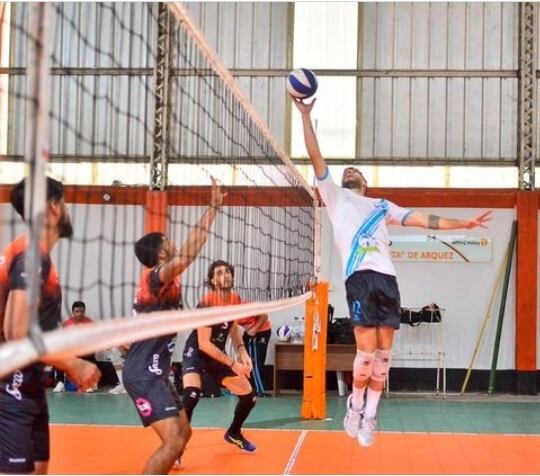 Tucumán de Gimnasia, Monteros Vóley y Salta Vóley formarán parte del cuadrangular junto al anfitrión. Foto: Tucumán de Gimnasia.