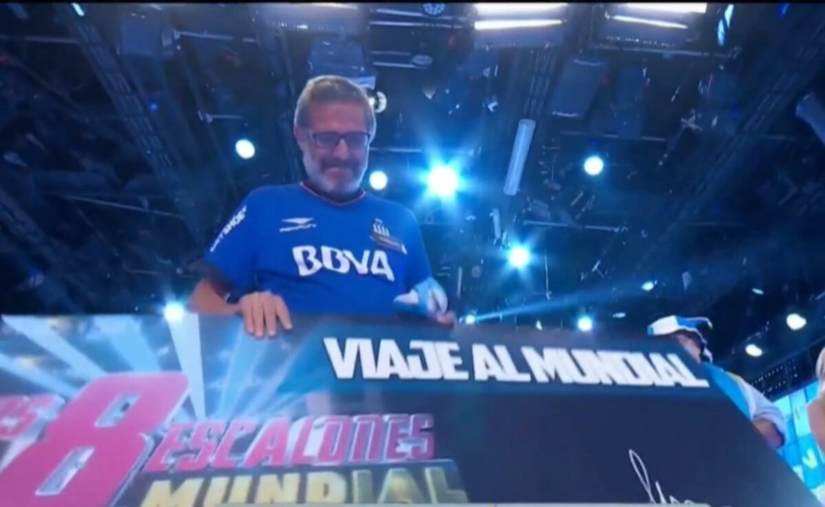 Con la camiseta de Talleres, compitió en “Los 8 escalones” y ganó el viaje a Qatar