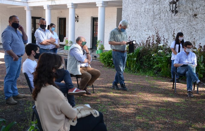 Así fue el recorrido del ministro Javier Rodriguez en Rauch