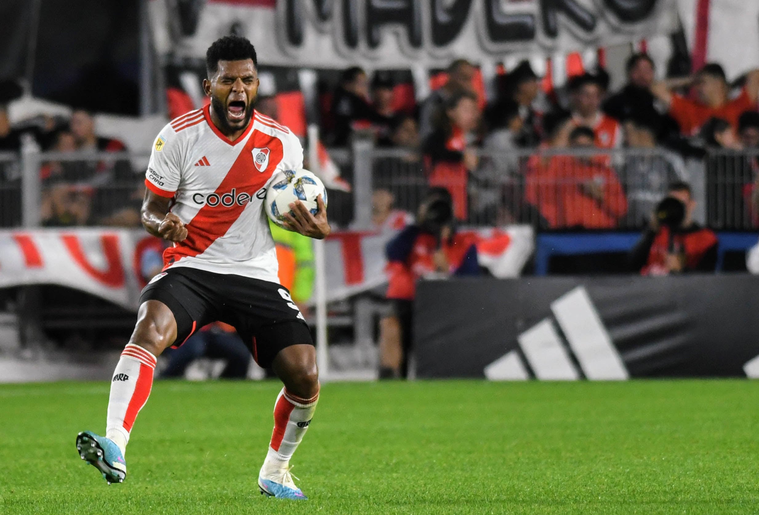 Miguel Borja, delantero de River, que marcó los goles en el partido ante Rosario Central. (Fotobaires)