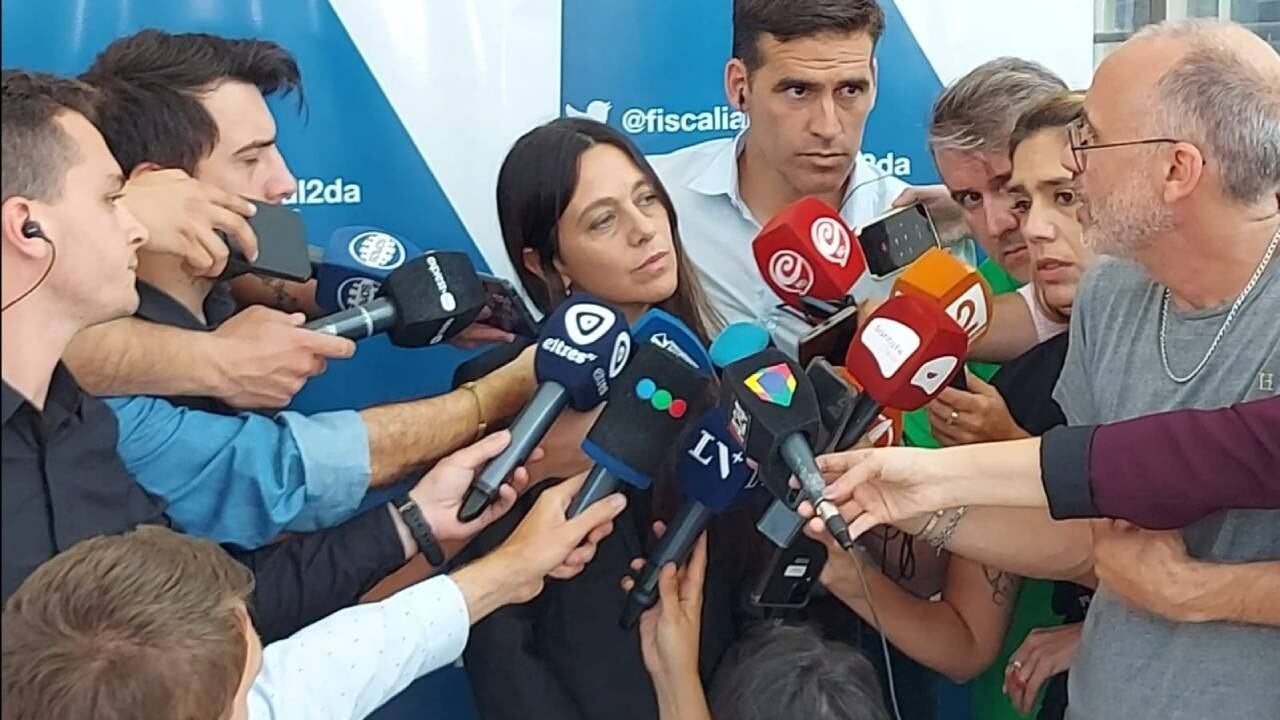 La fiscal ofreció una conferencia de prensa en el Centro de Justicia Penal de Rosario.