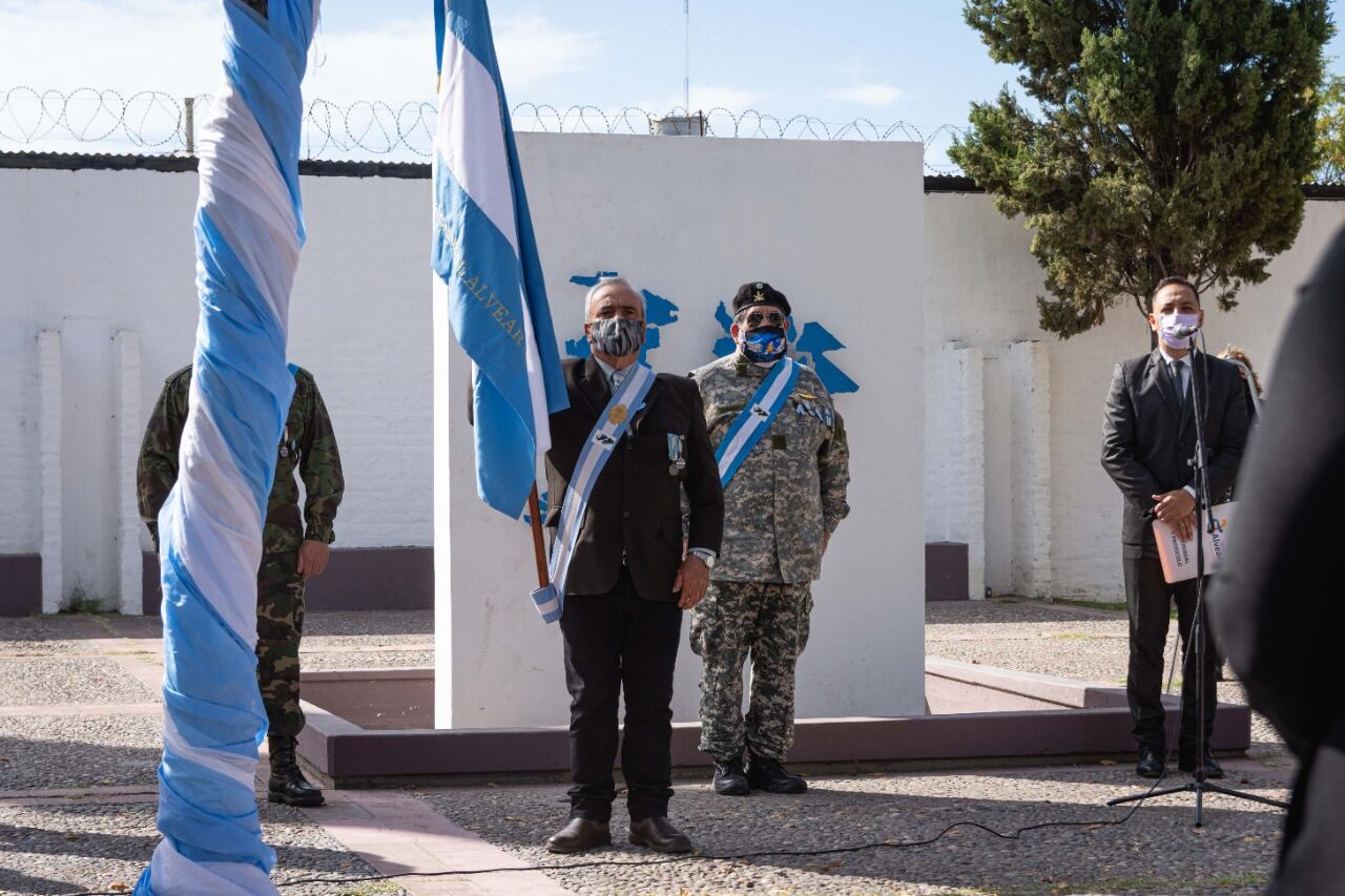 Los veteranos de guerra rindieron homenaje a los caidos en Malvinas. 