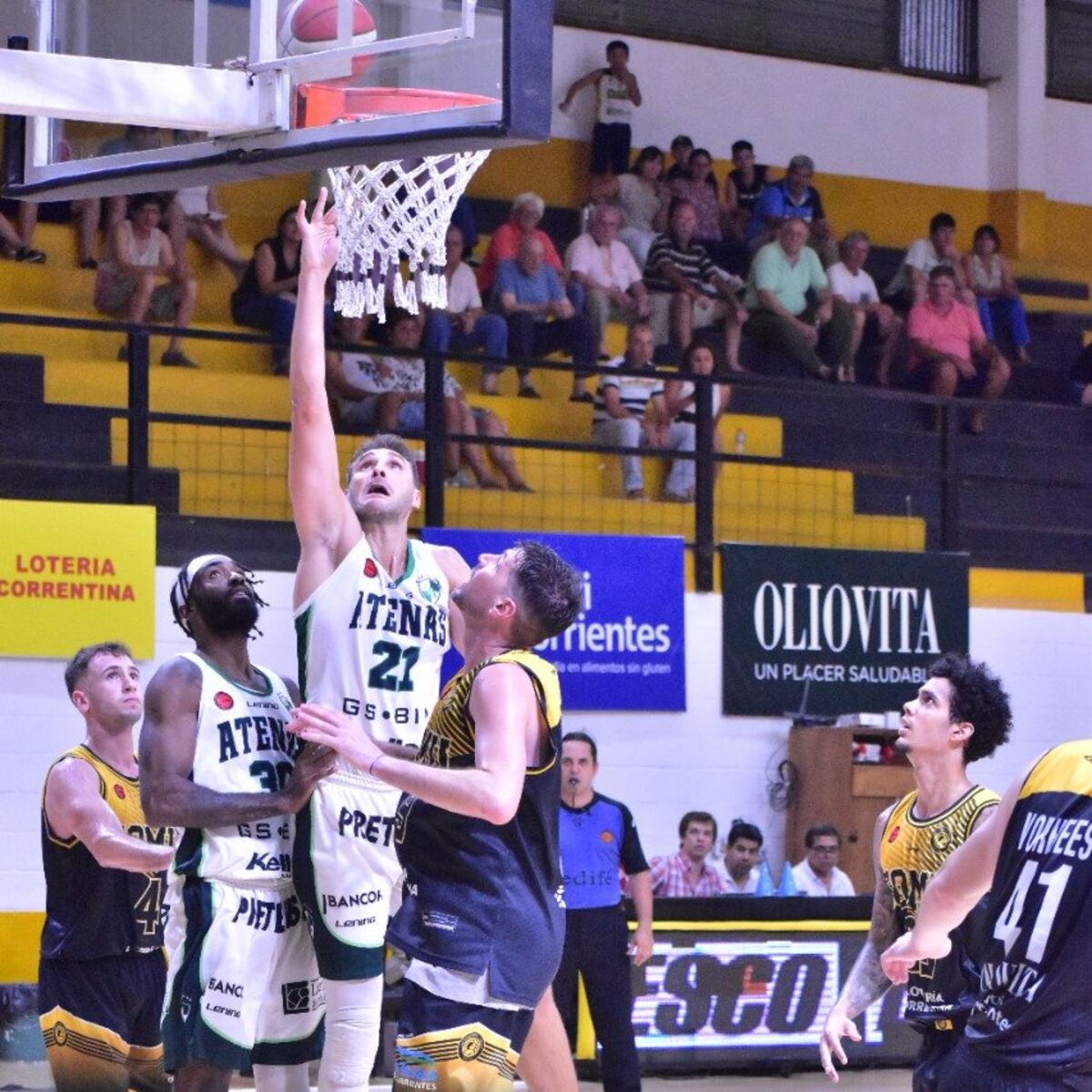 Atenas no levanta y perdió con Comunicaciones, rival directo