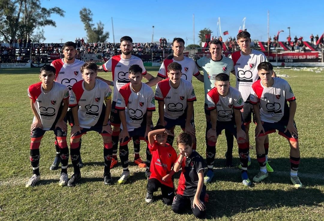 Newell´s de Laguna Larga Fútbol Regional