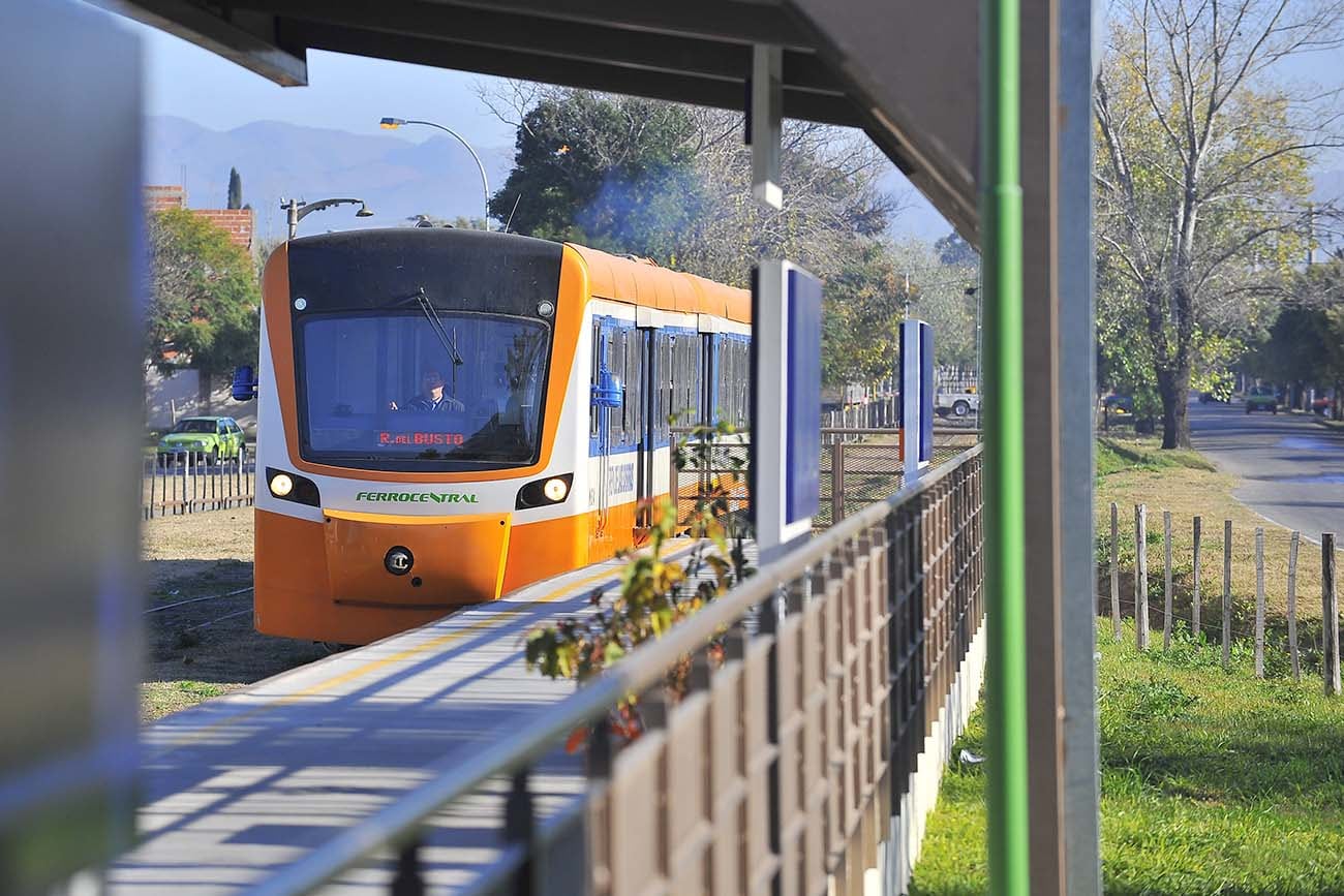 Metropolitano, el desafío es que las personas se apropian de ese nuevo
modo de transporte.