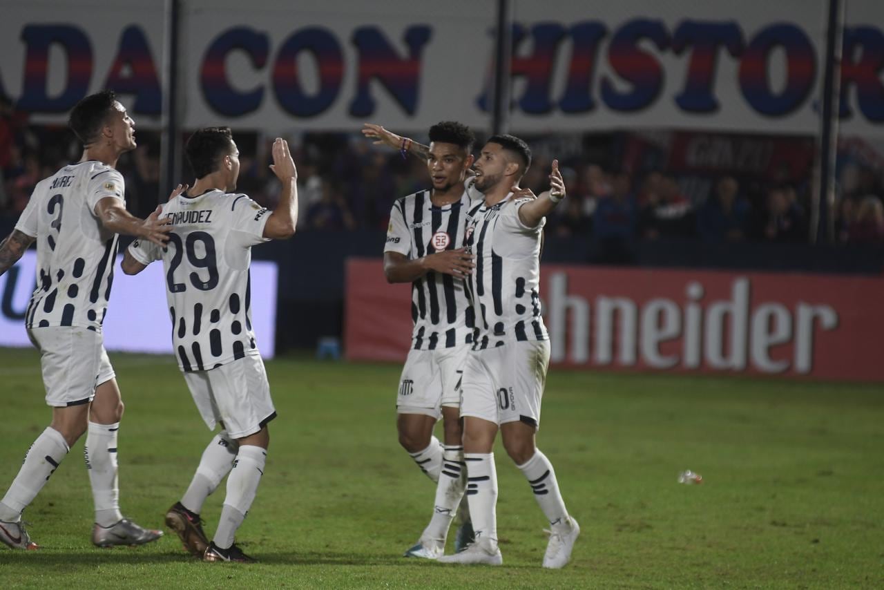 Talleres se impuso 3-1 a Tigre, de visitante, por la Liga Profesional. (Federico López Claro / La Voz)