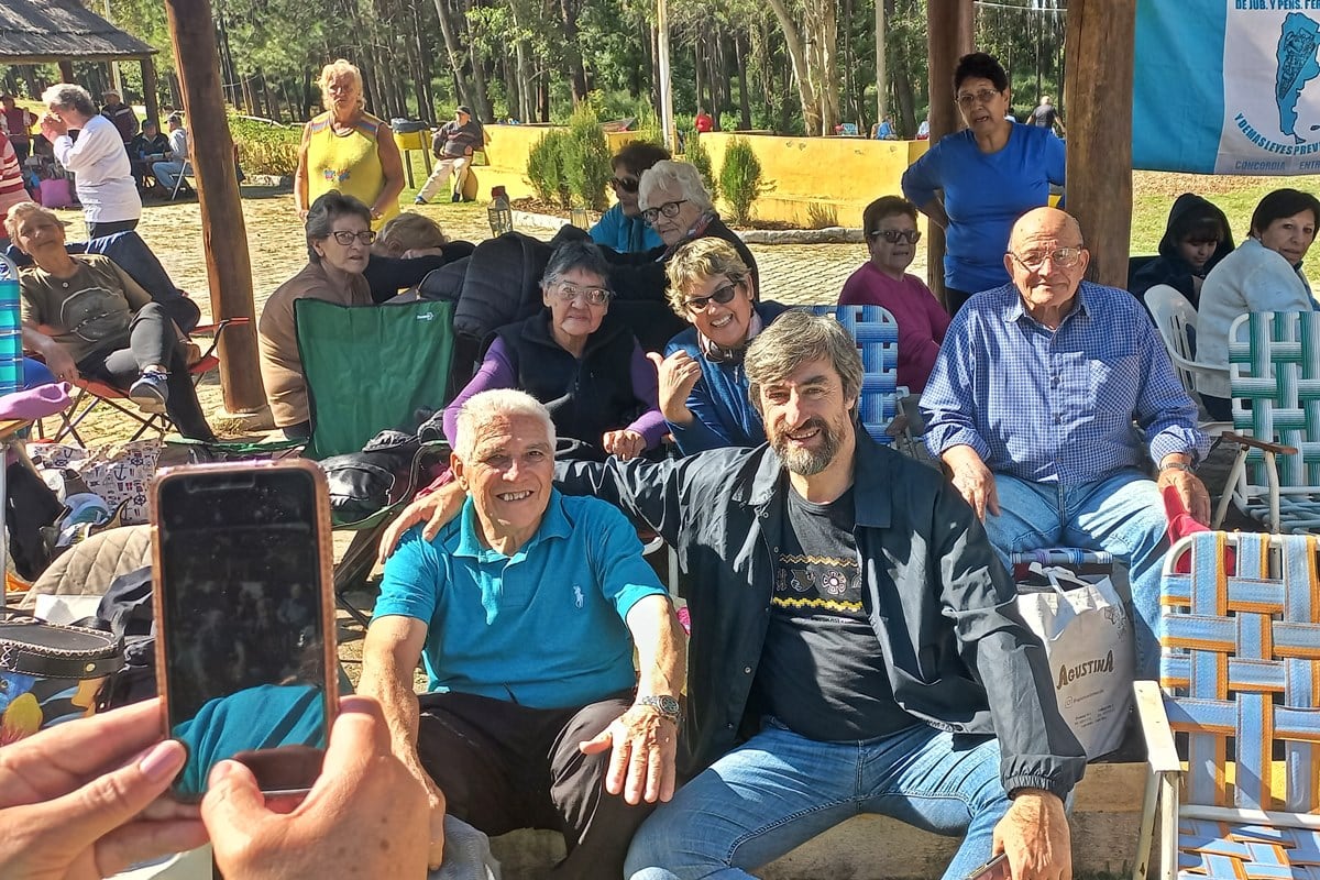 Angel Giano en un encuentro con jubilados.