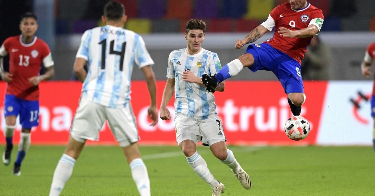 Julián Álvarez ingresó ante Paraguay en el empate de la Selección Argentina por eliminatorias