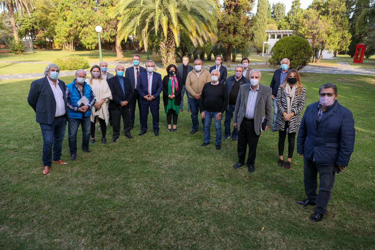 Alberto Fernández con la CGT en Olivos.