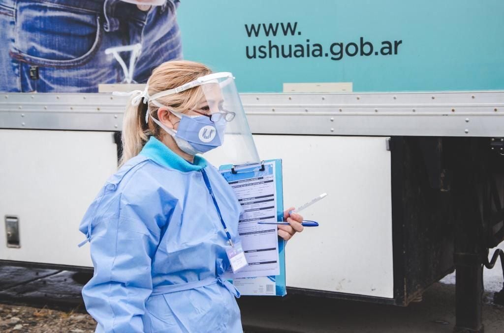 Hisopados masivos lleva adelante la Municipalidad de Ushuaia por los distintos Barrios de la ciudad.