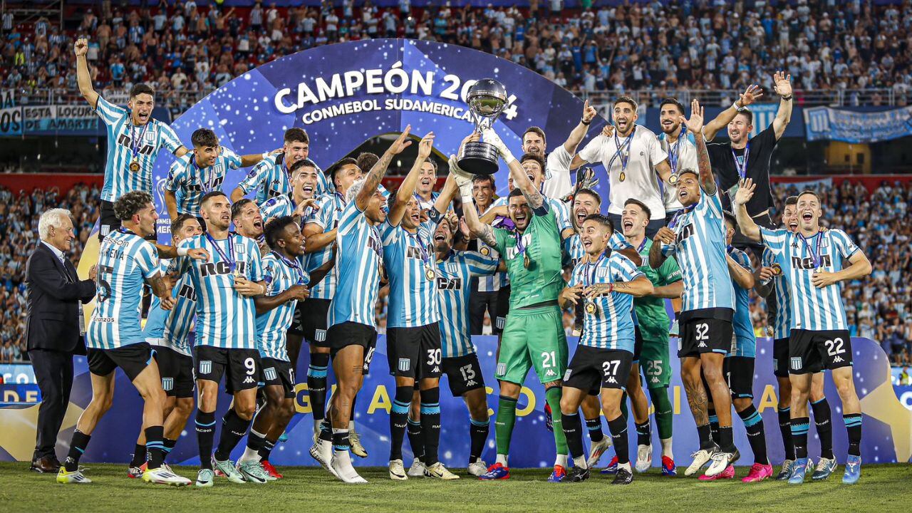 Racing campeón de la Copa Sudamericana / Foto Racing