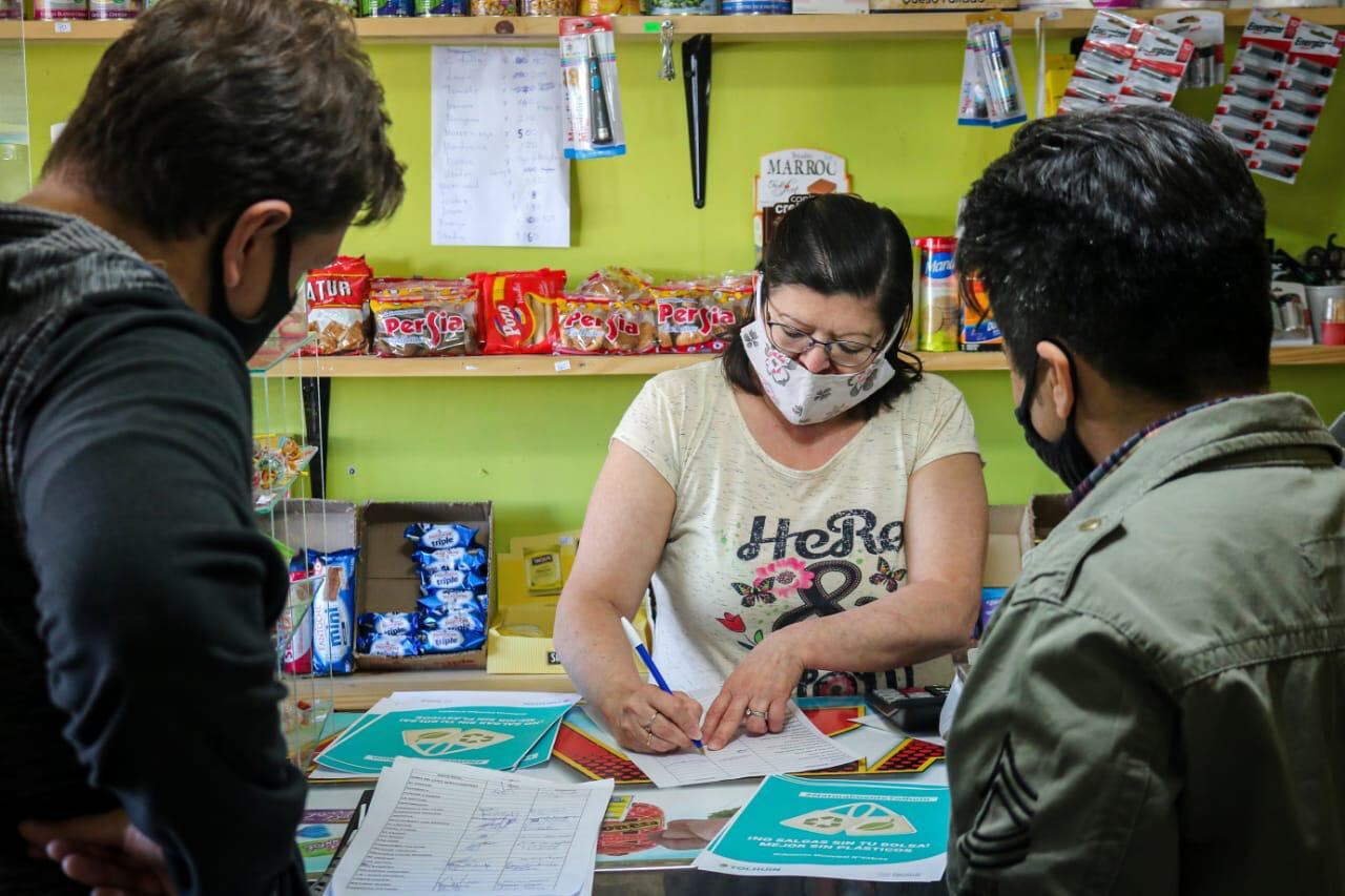 El Municipio recordó la Ordenanza que prohíbe la entrega de bolsas plásticas