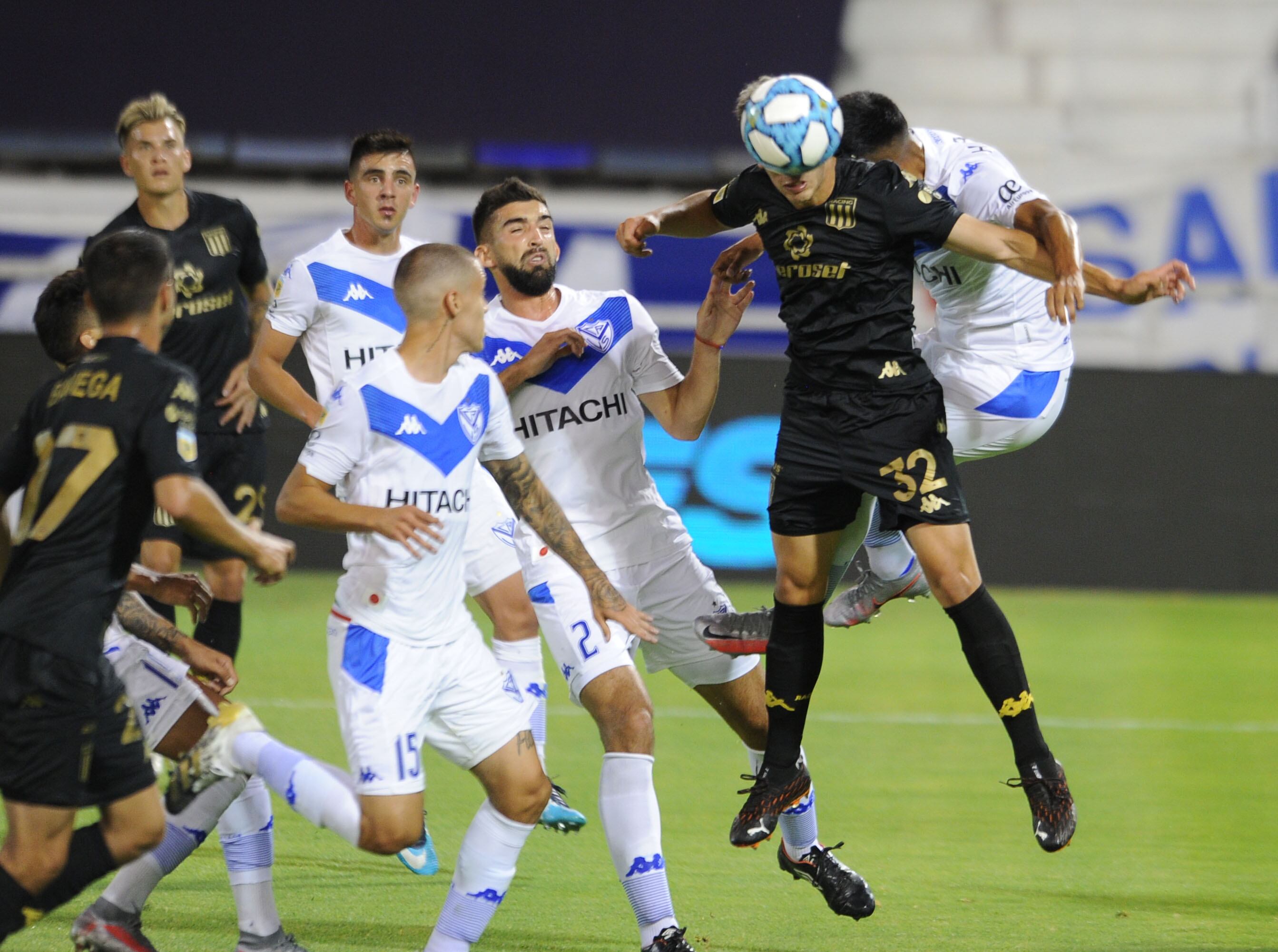 Liga Profesional de fútbol - Copa Diego Maradona - Velez vs Racing Club

Foto Juano Tesone / Pool ARGRA