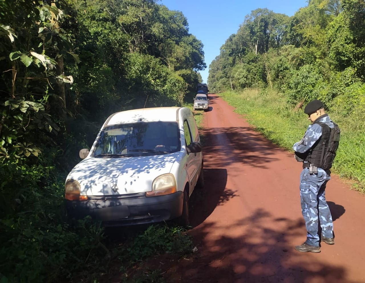 Recuperan un automóvil robado en Puerto Piray.