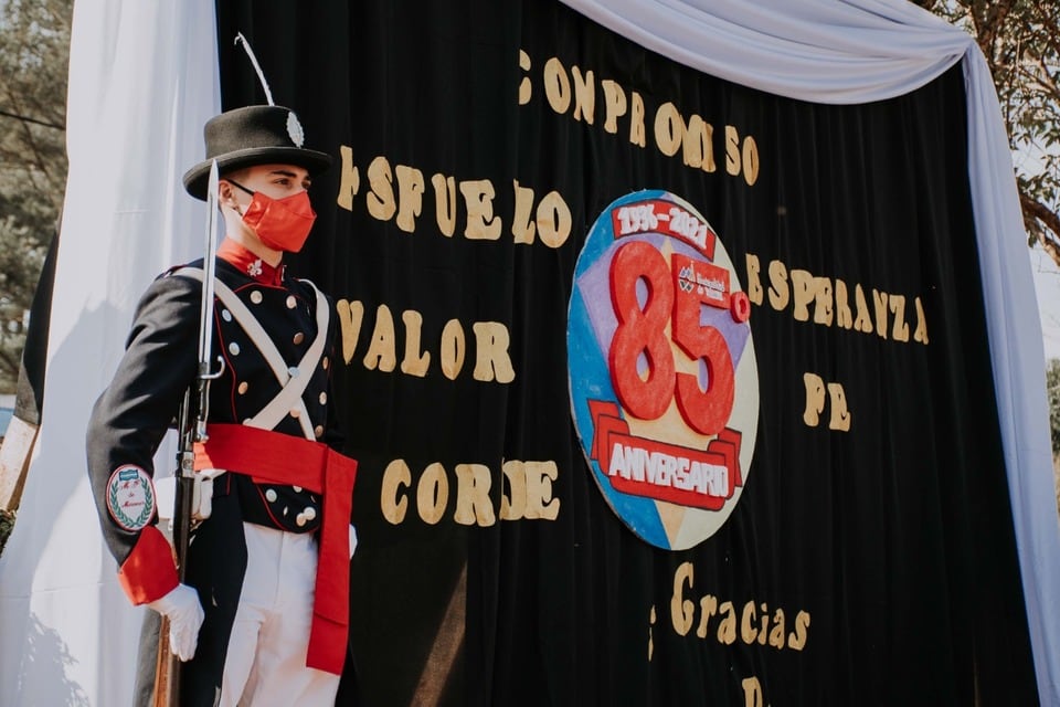 El Gobernador de la provincia presidió el aniversario N°85 de la ciudad de Colonia Wanda.