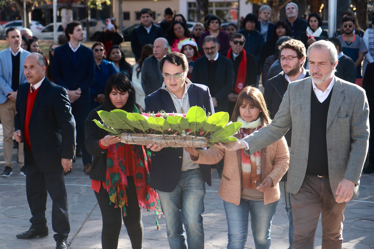 Concejales capitalinos rindieron homenaje al expresidente Hipólito Yrigoyen, en Jujuy