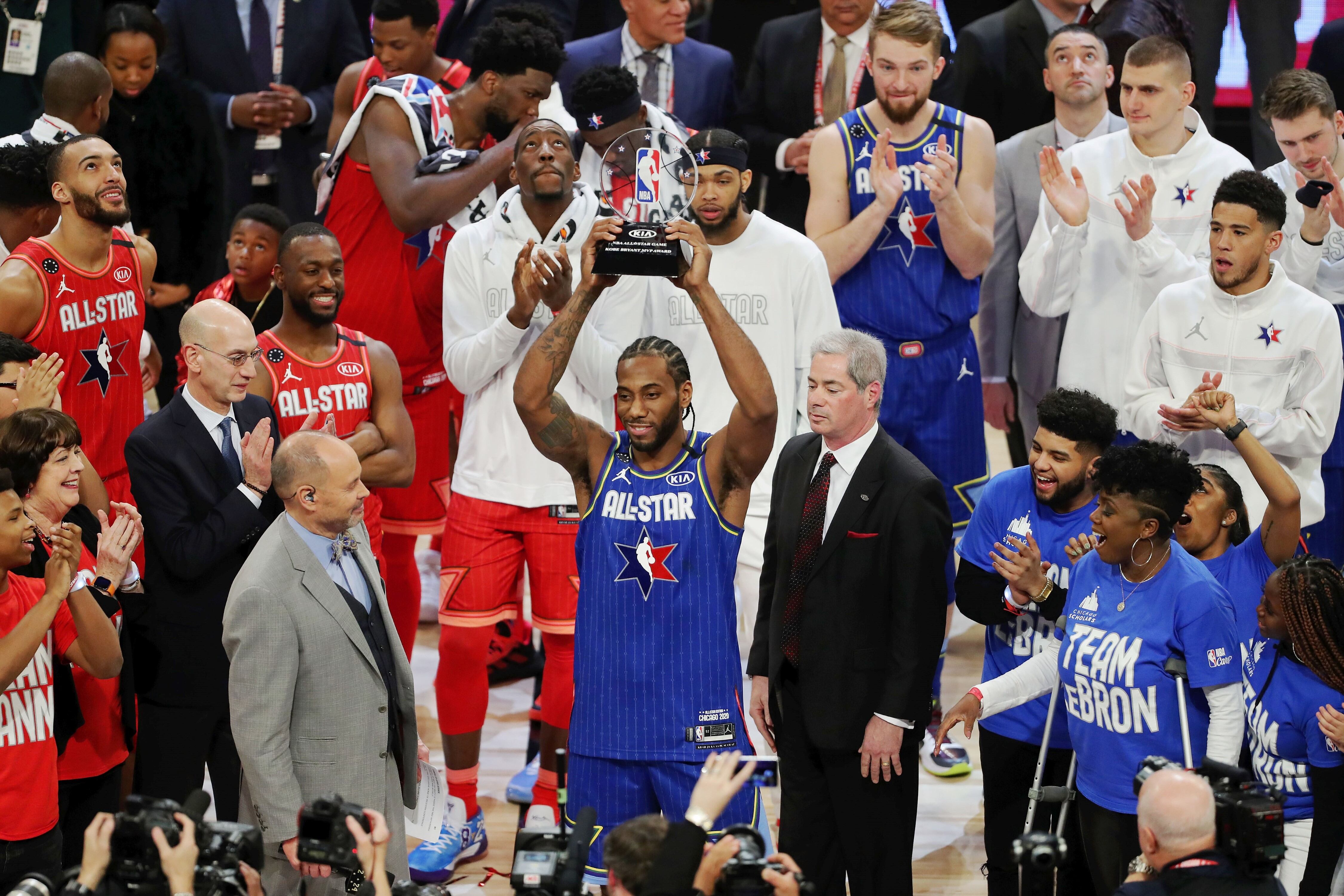 Kawhi Leonard fue el primero en llevarse el Kobe Bryant Trophy.