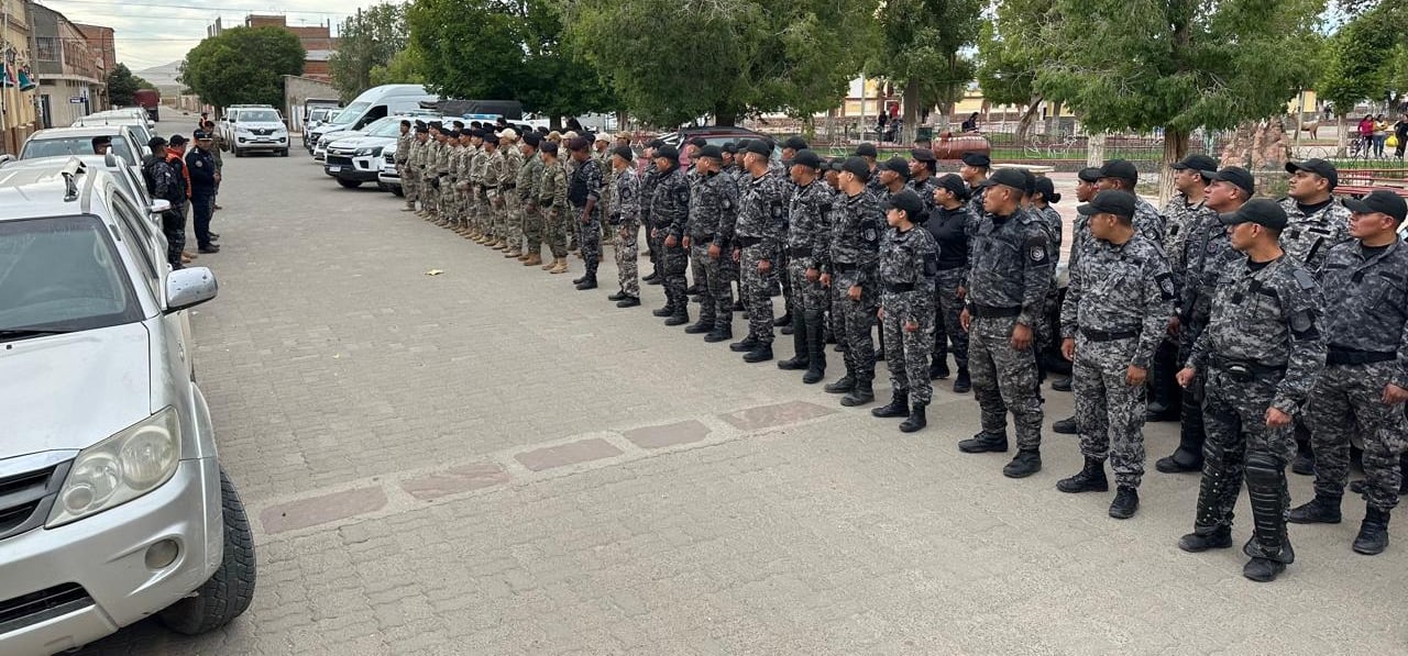 Con la participación de 180 efectivos policiales se realizó en la Puna jujeña un operativo sin precedentes que permitió la detención de siete personas involucradas en la explotación ilegal de oro.