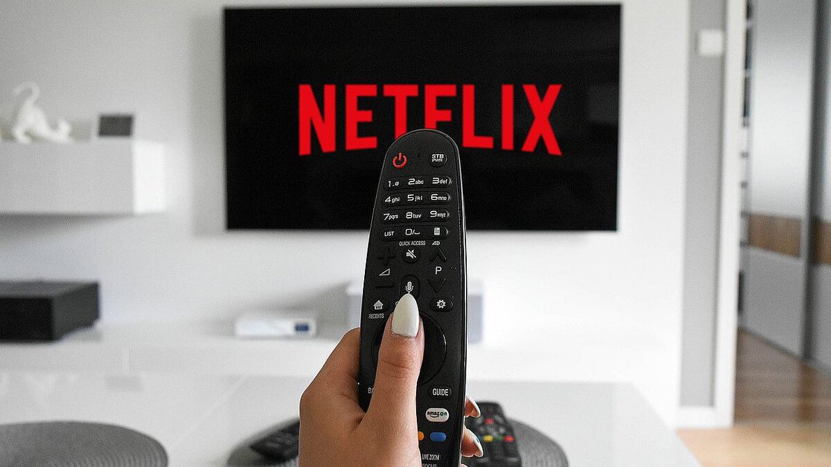 Se acabó lo que se daba: Netflix cobrará a los usuarios por compartir sus cuentas