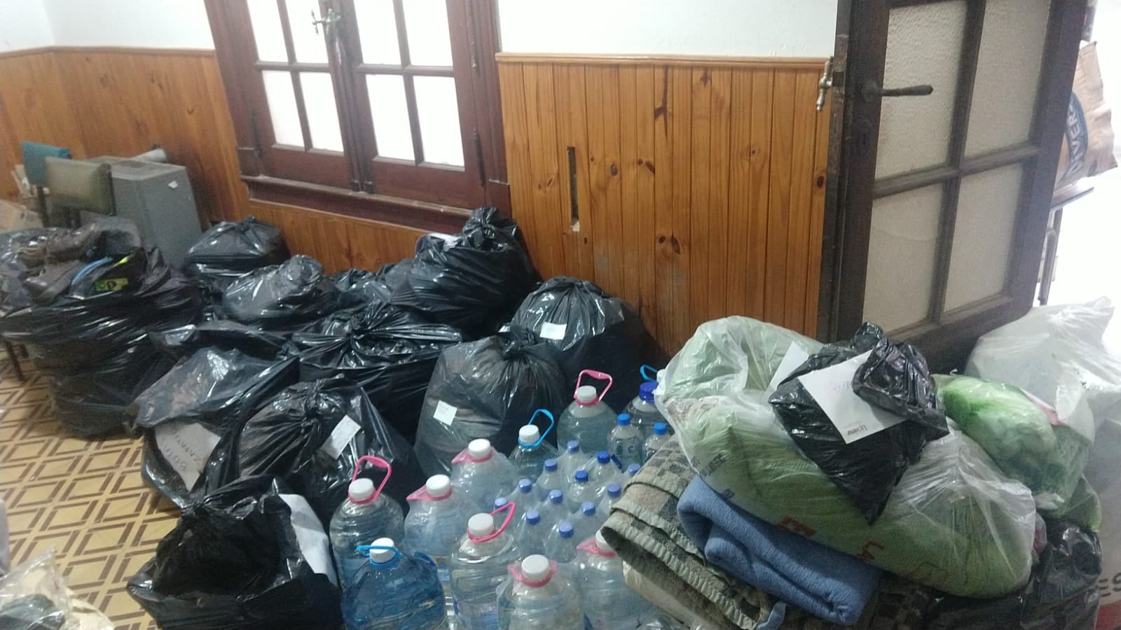 Tres Arroyos Caritas continúa recibiendo donaciones para los damnificados en Bahía Blanca