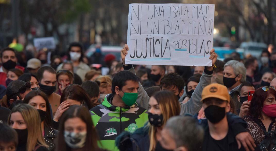 Protesta. El 13 de este mes, en la Capital, hubo una masiva marcha del silencio para pedir justicia por Valentino Blas Correas. (Facundo Luque / Archivo)