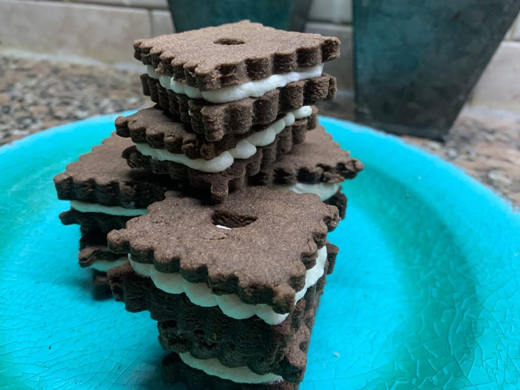 Galletitas de chocolate rellenas caseras