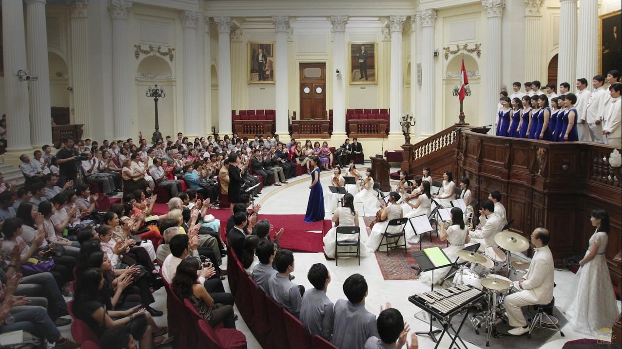 Coro "Gracias" - Ganador del Primer Premio del Concurso Internacional de Coros de Cámara Marktoberdorf 2015, Alemania.