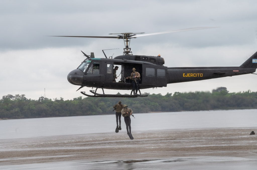 Jorge Taiana en el  ejercicio de adiestramiento del Ejército Argentino en Entre Ríos