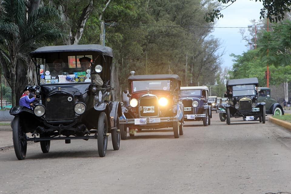 Encuentro de Autos Antiguos en Arroyito