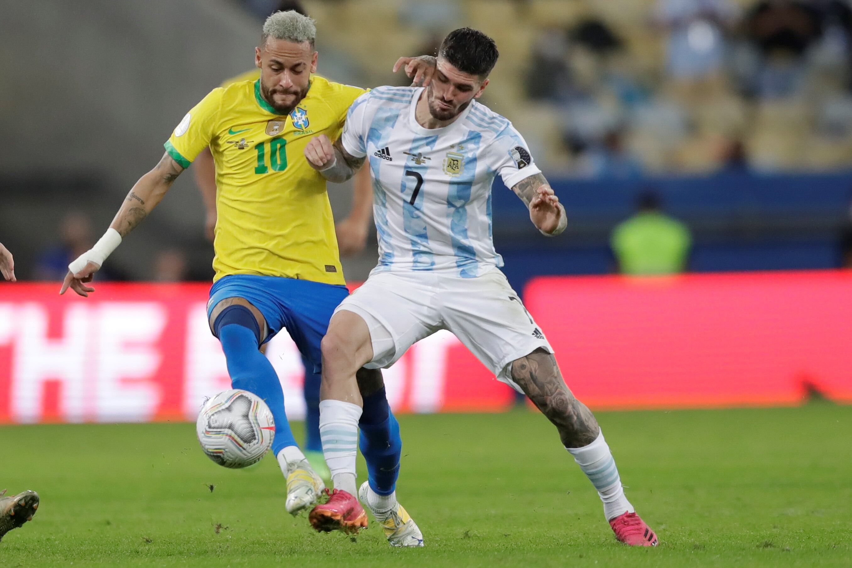 Rodrigo De Paul está al límite de amarillas.